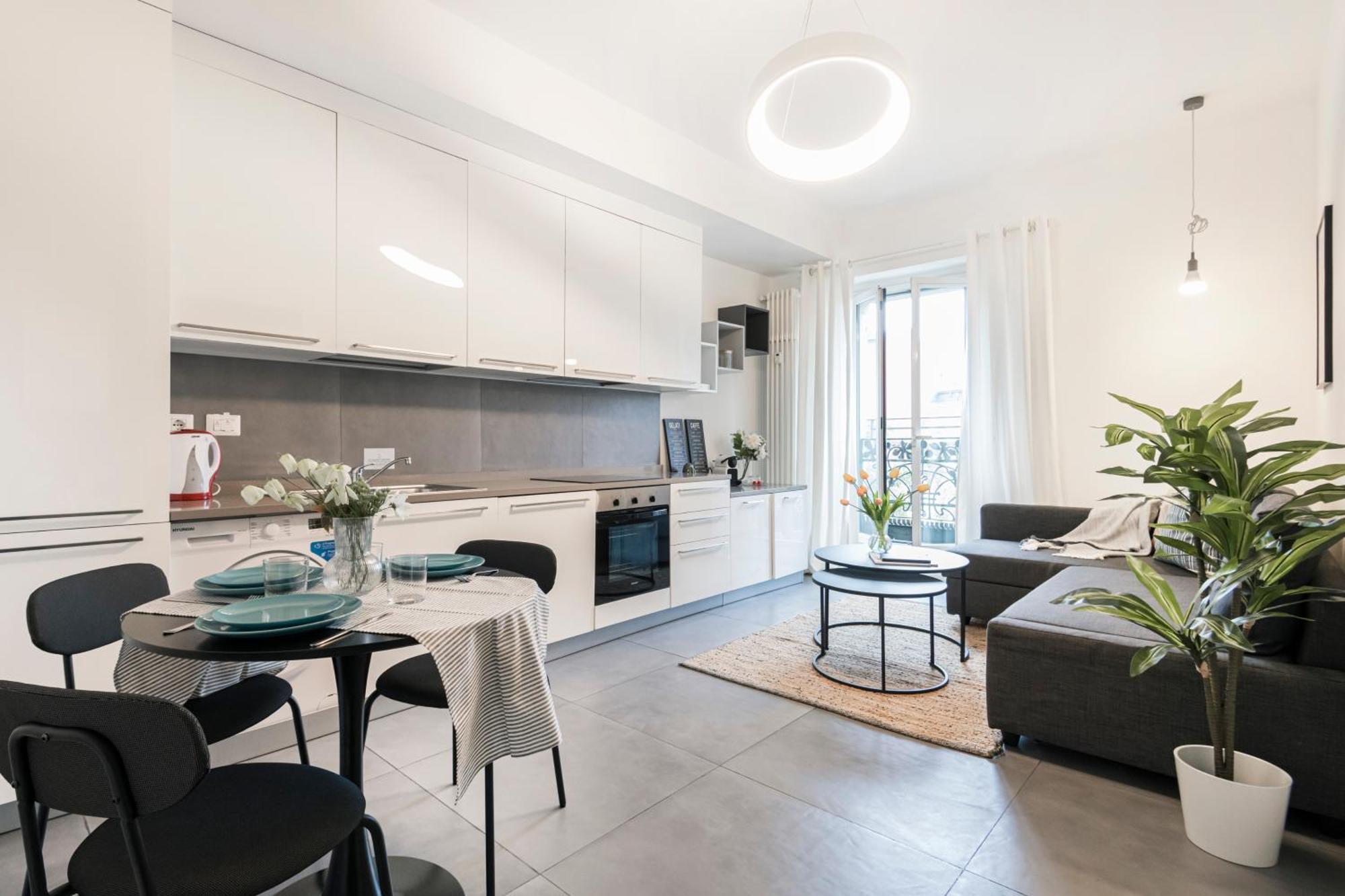 Beautiful Flat Fully Furnished In P.Ta Romana มิลาน ภายนอก รูปภาพ