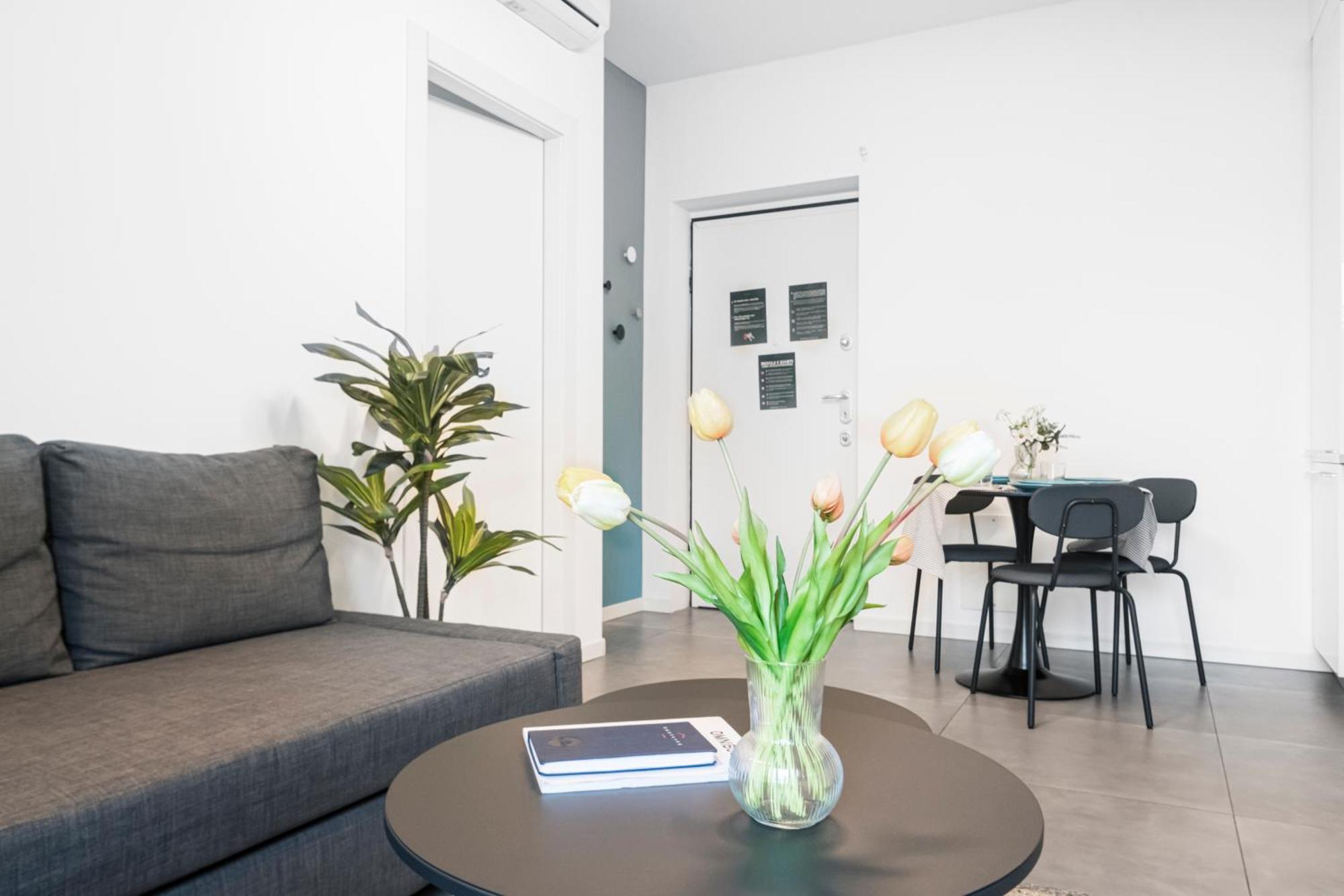 Beautiful Flat Fully Furnished In P.Ta Romana มิลาน ภายนอก รูปภาพ